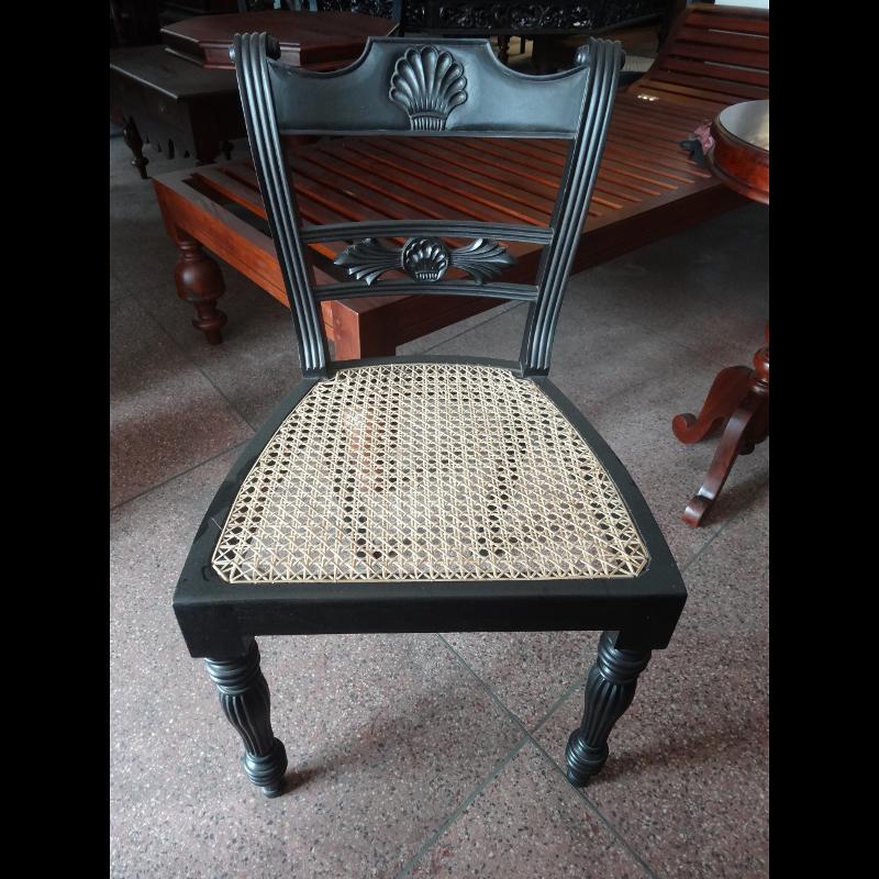 Jackwood chair black color